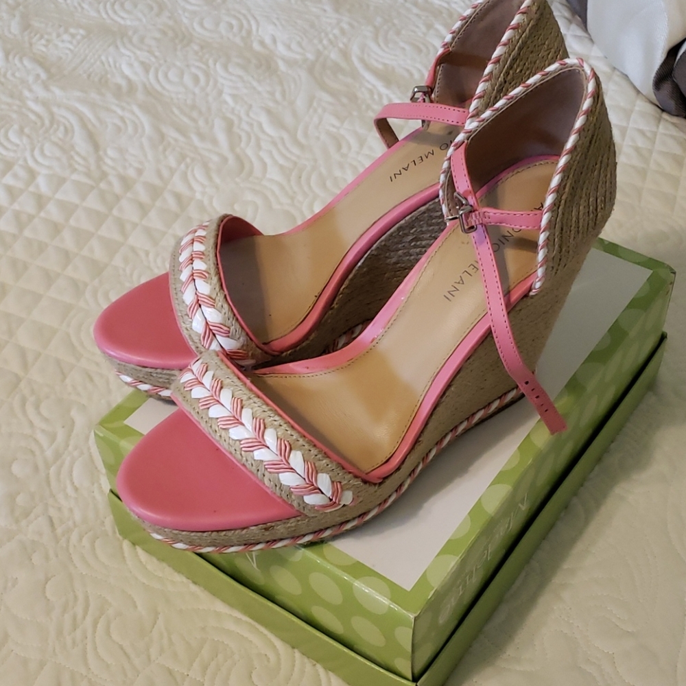 Antonio Melani sz 8 1/2 wedges